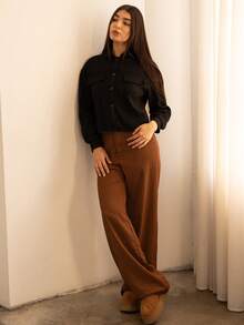 Andrea Bello 秋冬款落肩翻盖纽扣前襟大衣 - 黑色 - 查看 5