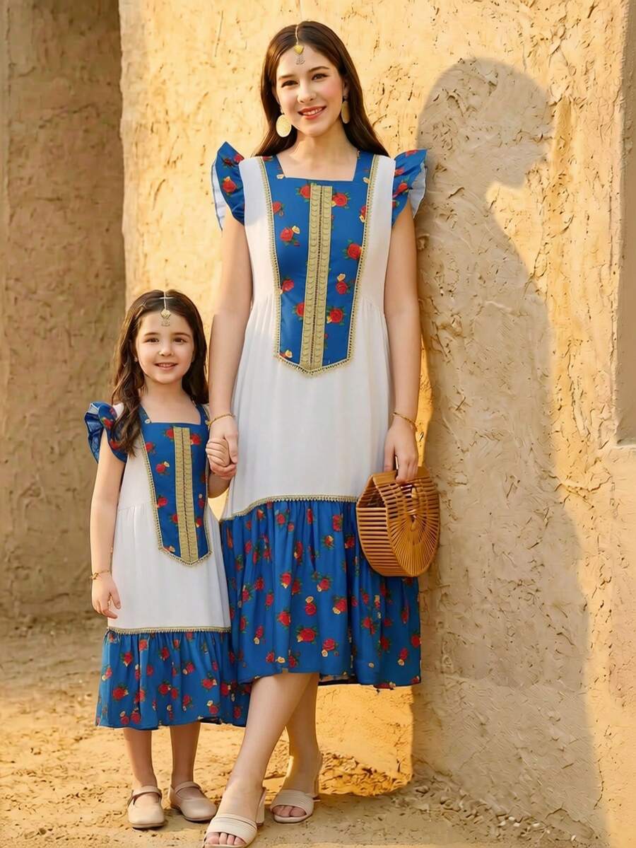 Vestido floral curto e colorido para férias, ideal para adolescentes. - Azul - Ver 1