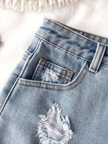 SHEIN Quần short jean rách màu xanh dương dành cho nữ tuổi teen, mùa hè, phong cách thường ngày và thời trang cho kỳ nghỉ, thời trang đường phố, phong cách những năm 2000, chất liệu denim mềm mại và thoải mái, quần short jean mềm mại và thoải mái, quần short jean mùa hè. - Rửa nhẹ - Xem 7