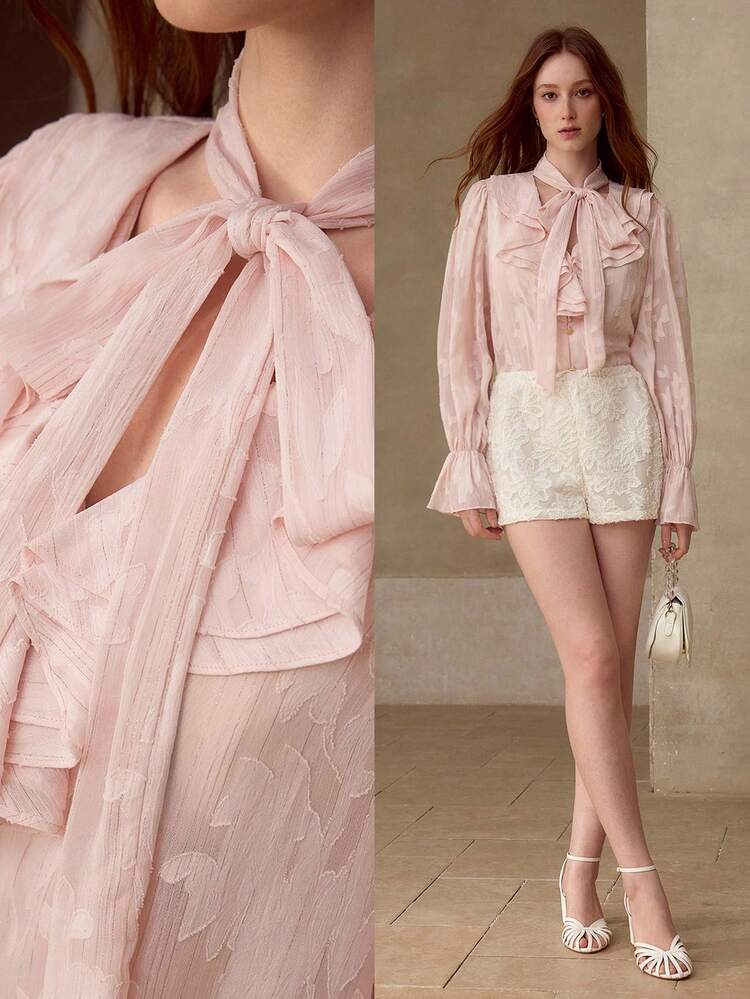 Jacquard Blume Applikation Krawattenausschnitt Geschichteter Volant Saum Weite Ärmel Bluse, Frühling