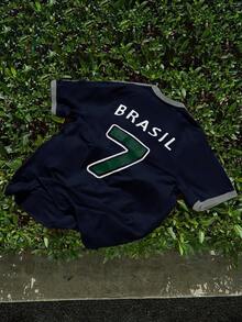 Manfinity Campus Court Áo bóng đá nam tay raglan rộng rãi màu vàng và xanh lá cây, có viền xanh lá cây và vàng ở tay áo và cổ áo, huy hiệu màu xanh lá cây ở ngực trái, chữ "BRASIL" lớn và số "7" màu vàng ở phía sau, trang phục thể thao thường ngày, món quà tuyệt vời cho bạn trai, chồng hoặc người yêu. - Màu xanh hải quân - Xem 2