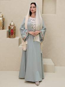 Al Najma 女士优雅花卉蕾丝贴花喇叭袖宽松阿拉伯风格连衣裙，尽显端庄度假风情 - 綠色 - 查看 5