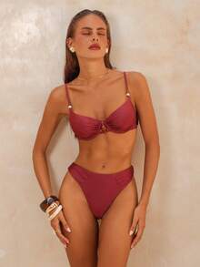 Swim Chiccia 女士新款纯色吊带上衣配串珠装饰和高衩比基尼泳裤性感泳衣套装，夏季 - 酒紅色 - 查看 5