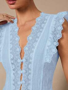 SHEIN BAE Black Lace Sleeveless V-Neck Minimalist Top, Black Lace Tank Top - Baby Blue - View 5