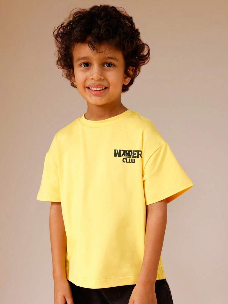 T-shirt oversize con stampa grafica e montagna