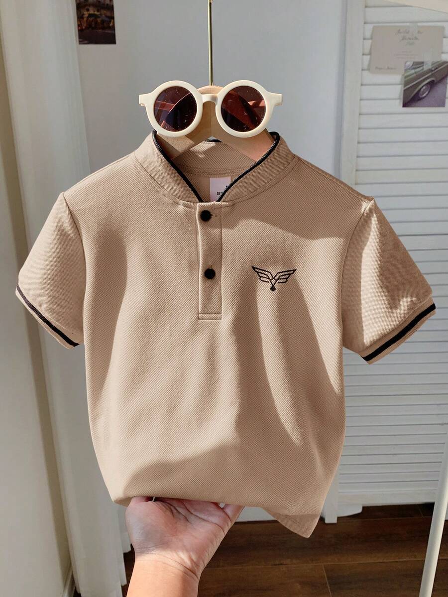SHEIN Baby Boy Comfortable Casual Daily Versatile Collegiate Style Pearl Fabric Pink Collar Short Sleeve Polo Shirt T-Shirt, Suitable For Indoor, Outdoor, Daily, Sports, Play, Party, Photo Shoot, Holiday, Spring/Summer - Khaki - View 1