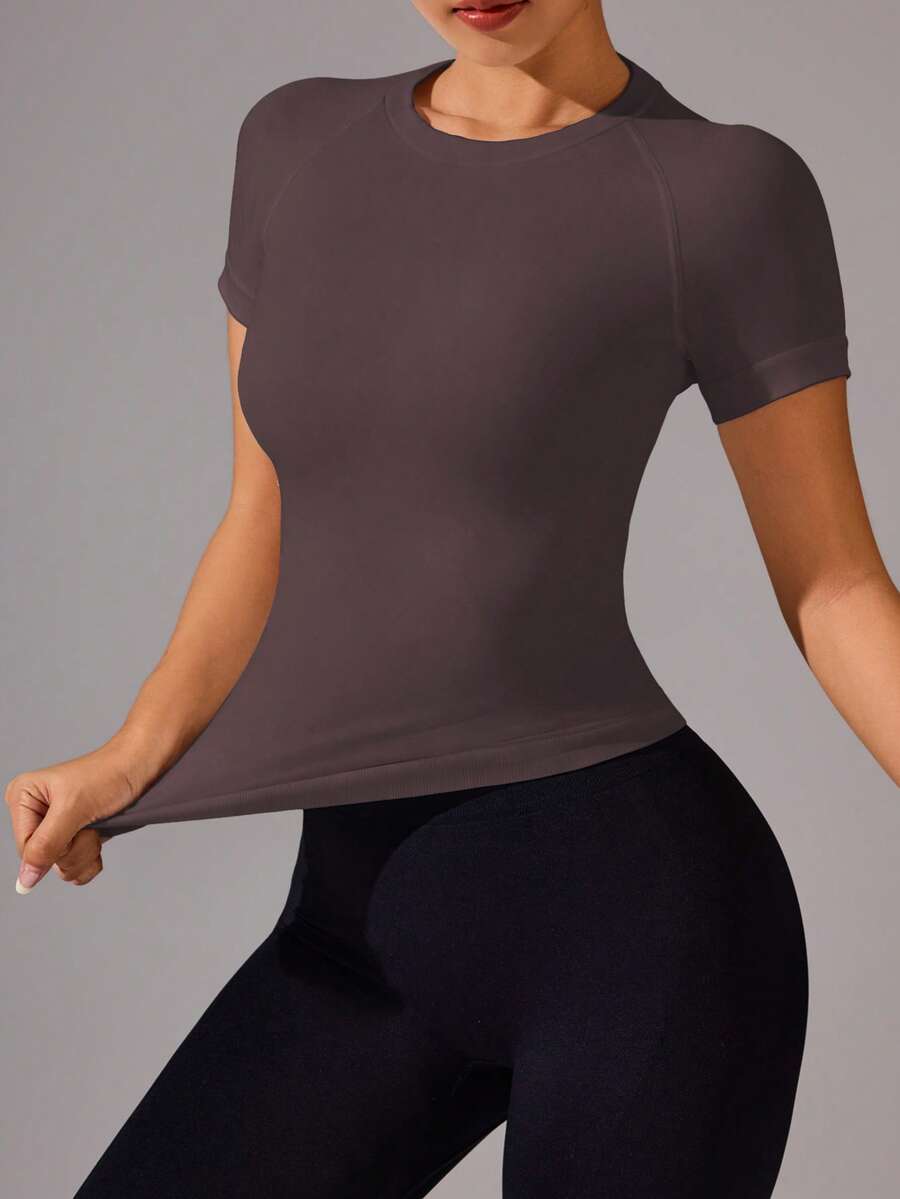 Eassivo Eassivo Solid Color Round Neck Raglan Sleeve Fitted Casual Summer Sports T-Shirt, Seamless - Brown - View 1