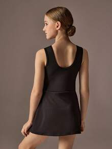 Tween Girls Black Casual Dress, Fashionable Activewear, Unique Hem Design, Detachable Bow - Black - View 4