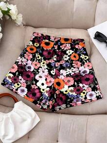 GlowEve CURVE Quần short cỡ lớn in hoa, kiểu dáng thanh lịch, thích hợp cho mùa hè. - Nhiều màu - Xem 4