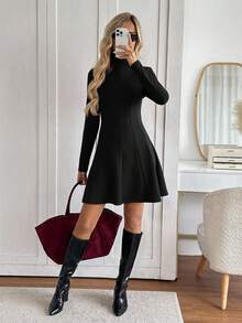 Easowa 高领修身A字中长连衣裙，长袖休闲宽松通勤复古风女短裙 - 黑色 - 查看 1