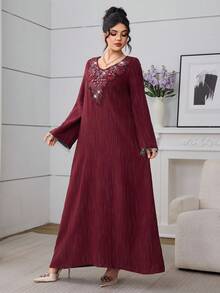 SHEIN Najma V-Neck Sequin Floral Chain Tassel Accent Burgundy Dress - Burgundy - View 7
