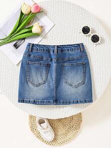 Tween flickors casual denimkjol, ny design med sned knappslå, ljusblå tvättad denim