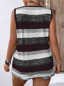 Plus Size Round Neck Striped & Floral Print Short Loose Knit Vest Graphic Tees Women Tops - Black - View 2