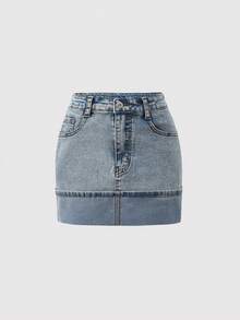 少女牛仔裙，休闲时尚浅蓝色水洗牛仔裙，带拉链，内置安全短裤防止走光，修身剪裁，适合学校、图书馆、商场等各种场合，独特的反边设计，简约而不失精致，完美贴合不同身材，衬托女孩的曲线。 - 淺色水洗藍 - 查看 3