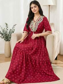 SHEIN Váy đi biển tua rua tròn, hoa cổ áo tương phản màu đỏ tía và đỏ tía cho bé gái tuổi teen, hoa cổ áo màu vàng - Đỏ - Xem 1