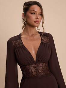 SHEIN BAE 棕色V领蕾丝拼接性感迷你连衣裙，纯色休闲连衣裙，度假连衣裙，毕业/返校连衣裙，伴娘礼服，情人节连衣裙 - 棕色 - 查看 7