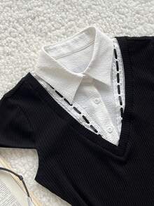 Elamini Top de punto de manga corta con cuello en V en contraste de blanco y negro - Blanco y Negro - Ver 6