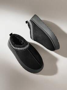 Solecia Women Snow Boots - Black - View 3