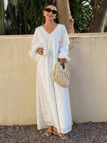 Livesso 蕾丝镂空V领宽松中长连衣裙，适合女性度假穿着 - 白色 - 查看 5