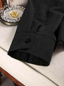 Elenzga 大码优雅刺绣撞色长袖纽扣休闲衬衫，适合约会和情人节穿着 - 黑色 - 查看 4