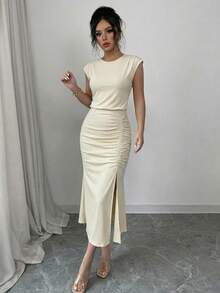 GlowEve Đầm ôm sát không tay cổ tròn, thắt eo, thanh lịch và lãng mạn, được làm từ chất liệu cao cấp. - Màu be - Xem 3