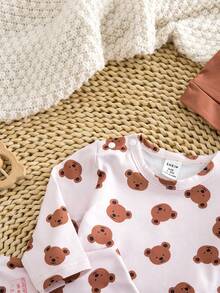 新生男婴四件套：罗纹针织圆领长袖上衣、帽子、连脚裤、围兜，休闲家居服，春夏款 - 彩色 - 查看 6