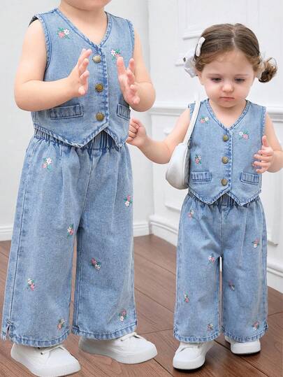 SHEIN مجموعة بناطيل وسترة بحمالات للبنات الرضع من الجينز، 2 قطعة، ملابس كاجوال للعطلات والمناسبات البوهيمية المنزلية، مناسبة للتخرج والحفلات والعطلات، ملابس كاجوال وراحة للأطفال في فصل الخريف