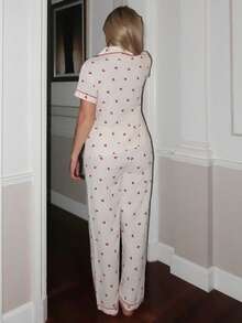 Turnttoni 櫻桃印花睡衣套裝，甜美可愛的短袖上衣和長褲女士睡衣和家居服 - 杏色 - 查看 2