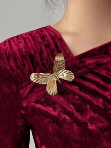 Elenzga 女士秋冬法式复古优雅不对称领长袖连衣裙，饰有褶皱金属蝴蝶图案，时尚光泽天鹅绒面料，适合派对、约会、情人节和日常通勤。 - 酒紅色 - 查看 6