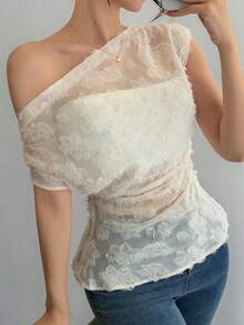 DAZY Áo kiểu nữ thanh lịch ren bất đối xứng, xếp ly, vai lệch, thích hợp cho mùa hè. - Màu be - Xem 9