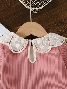 SHEIN Vintaside Kids 女婴秋冬甜美淑女风精致刺绣蕾丝针织叠穿上衣 - 藕粉色 - 查看 7