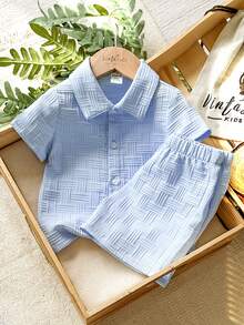 SHEIN Vintaside Kids 男婴夏季翻领开衫套装（2件套），上衣：黑白条纹短袖翻领衬衫，下装：黑白条纹短裤，休闲度假装 - 藍色 - 查看 4