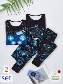 两件套运动风青少年男童修身睡衣，上衣印有足球和游戏手柄图案，裤子饰有相同元素图案，采用弹力针织面料，光滑亲肤，修身剪裁，适合休闲穿着和轻度活动，展现青春活力时尚感。 - 彩色 - 查看 5
