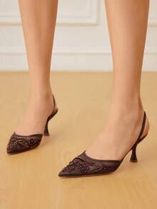 CUCCOO HITCHD 女士新款刺绣蕾丝尖头香槟色网面高跟鞋，优雅迷人，适合浪漫约会、婚礼、宴会等场合的新娘鞋。 - 棕色 - 查看 5