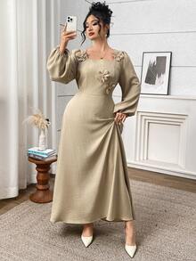 Modelyn 大码女式花卉装饰方领灯笼袖优雅连衣裙，适合派对、办公室、机场、通勤、家庭聚会、宴会、商务场合穿着 - 卡其色 - 查看 2