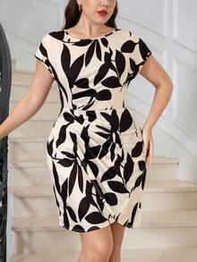 SHEIN Clasi 大码圆领收腰褶裥休闲树叶印花连衣裙 - 彩色 - 查看 6