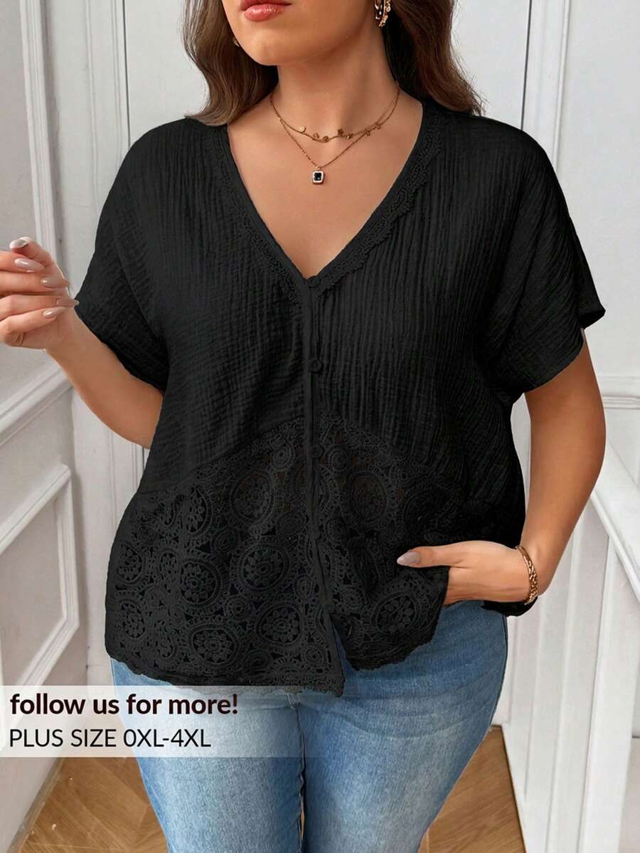 SHEIN Frenchy 大码纯色V领休闲百搭短袖衬衫 - 黑色 - 查看 1