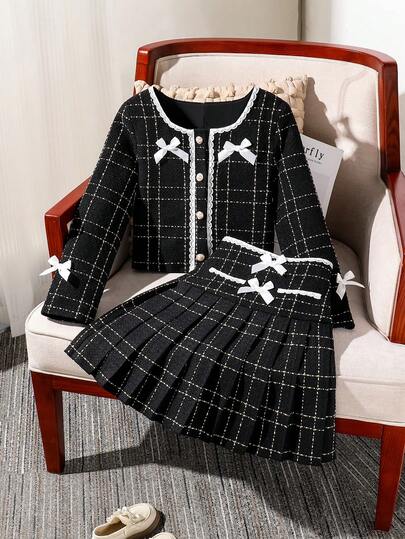 SHEIN Sparklyn This Is A Set For Girls Consisting Of Two Pieces: A Short Tweed Jacket For Tween Girls, And A Skirt Decorated With Bows. Perfect For Autumn.