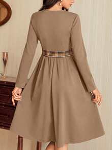 Vintamour 复古优雅派对女士连衣裙，带口袋、腰带、格子拼接撞色设计，休闲工作度假长款藏蓝色连衣裙，长袖格子领连衣裙，秋季连衣裙，系带连衣裙，女士秋季服装，女士秋季穿搭，女士秋季套装，女士冬季服装，女士圣诞节服装，女士圣诞节套装，沙特国庆日服装，女士优雅连衣裙，新年 - 棕色 - 查看 7