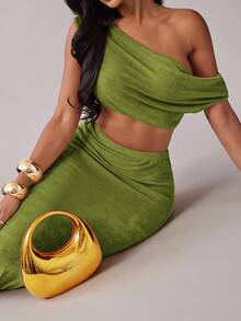 Radiana 女士性感休闲优雅绿色修身两件套：不对称露肩短款上衣和荷叶边腰部鱼尾裙，适合约会、聚会、生日、派对、节日和正式场合的正式连衣裙套装 - 綠色 - 查看 7