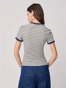 Nöista Fitted Striped Short-Sleeve T-Shirt, A Timeless And Versatile Wardrobe Staple With A Clean Silhouette. Easy To Style And Layer, Perfect For Everyday Wear, Casual Spring And Effortless Summer Looks. - Green - View 2