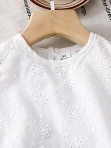 SHEIN 2pcs Girls Cute Hollow Out Top & Shorts Set, Summer - White - View 3