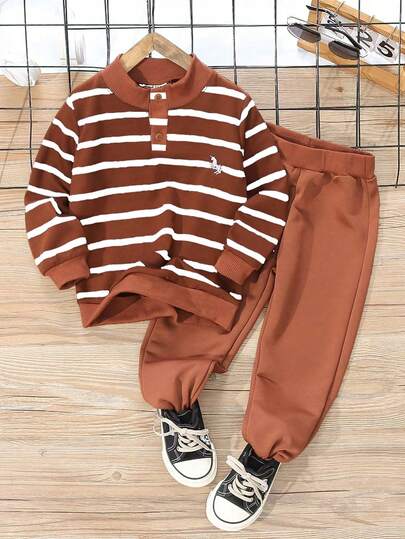 SHEIN Genkimix Kids 男童休闲运动学院风可爱度假蓝白条纹长袖卫衣裤套装（2件套），适合日常穿着、上学、旅行、运动、春夏穿着。