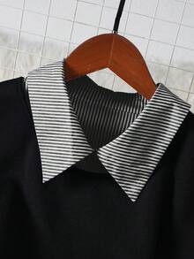 Elenzga 大码女式休闲畅销时尚百搭经典蓝白条纹长款衬衫裙，搭配无袖长开衩下摆背心，配链条腰带束腰，适合通勤、返校及其他休闲外出场合。 - 黑與白 - 查看 6