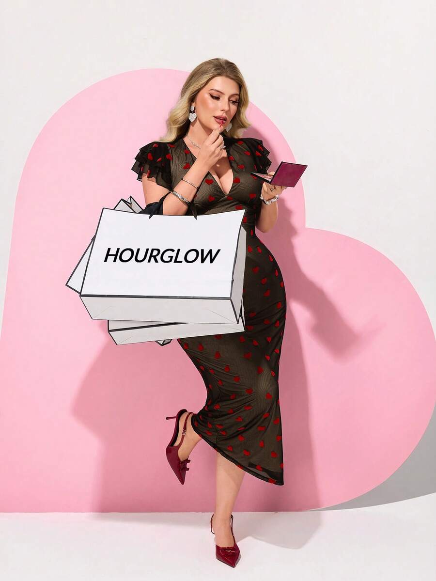 Plus Size Heart Pattern V-Neck Short Sleeve Dress, 2026 New Year, For Hourglow & Hourglass Body Shape Valentine's Day Outfit - Black - View 1