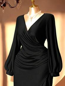 Rometta 大码女式V领长袖褶皱腰身不规则下摆开衩中长连衣裙，酒红色，显瘦，优雅，百搭，适合派对、约会、工作等场合。 - 黑色 - 查看 1