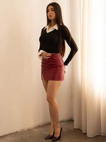 Andrea Bello 优雅复古高腰褶皱巴西 PU 皮革侧开叉喇叭 A 字型迷你裙，适合女士 Y2K 服装 - 紅色 - 查看 5