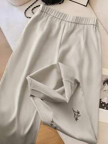 Modelyn 女士花卉刺绣斜插口袋休闲裤 - 卡其色 - 查看 2