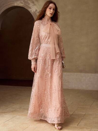 MOTF PREMIUM DAM VÅR/SOMMAR MÄTSKJOL MED A-LINE MED BRODERAD UTFORMNING