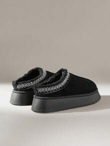 Solecia Women Snow Boots - Black - View 5